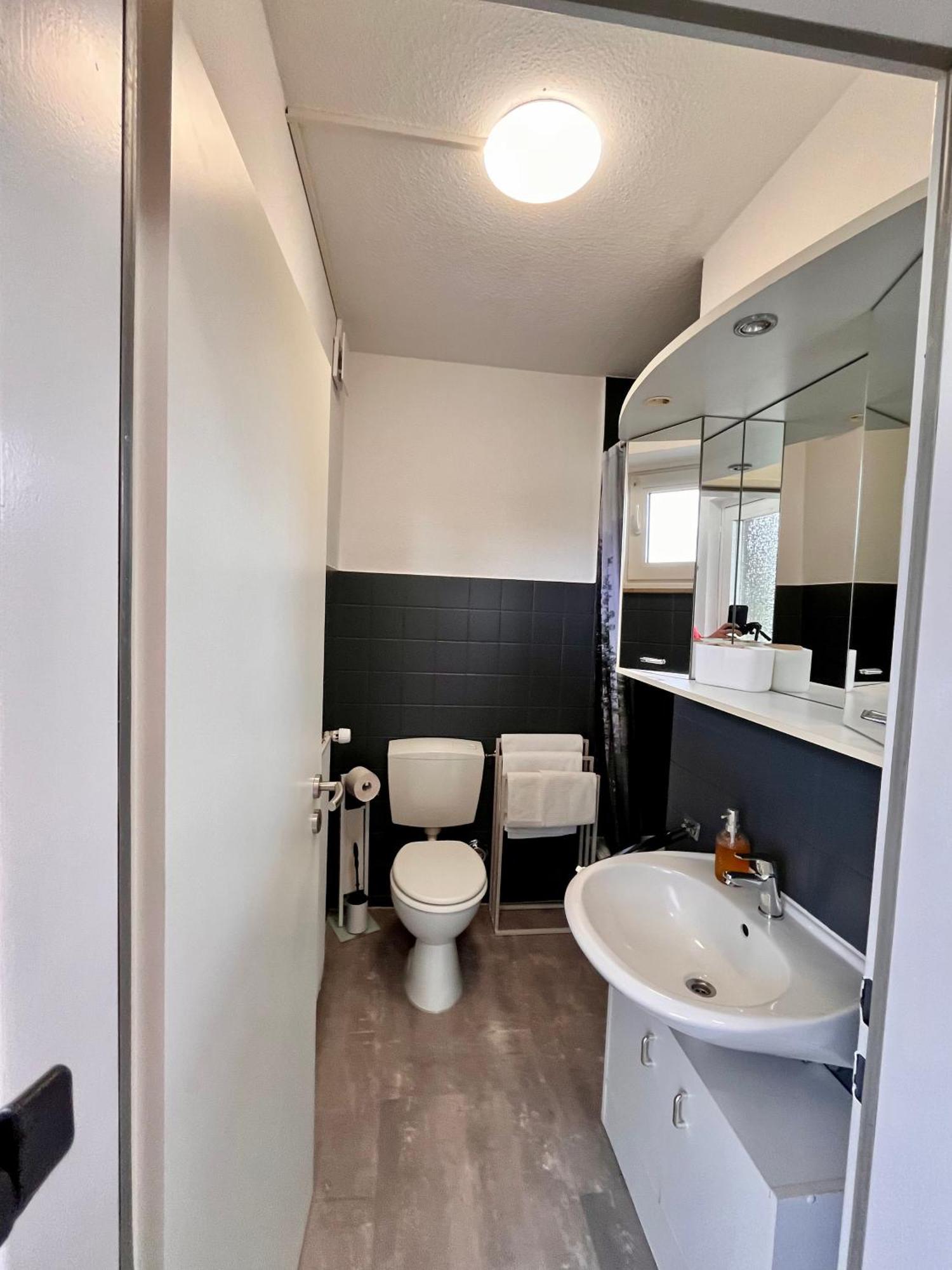 White Blossom- Am Asreg Apartment